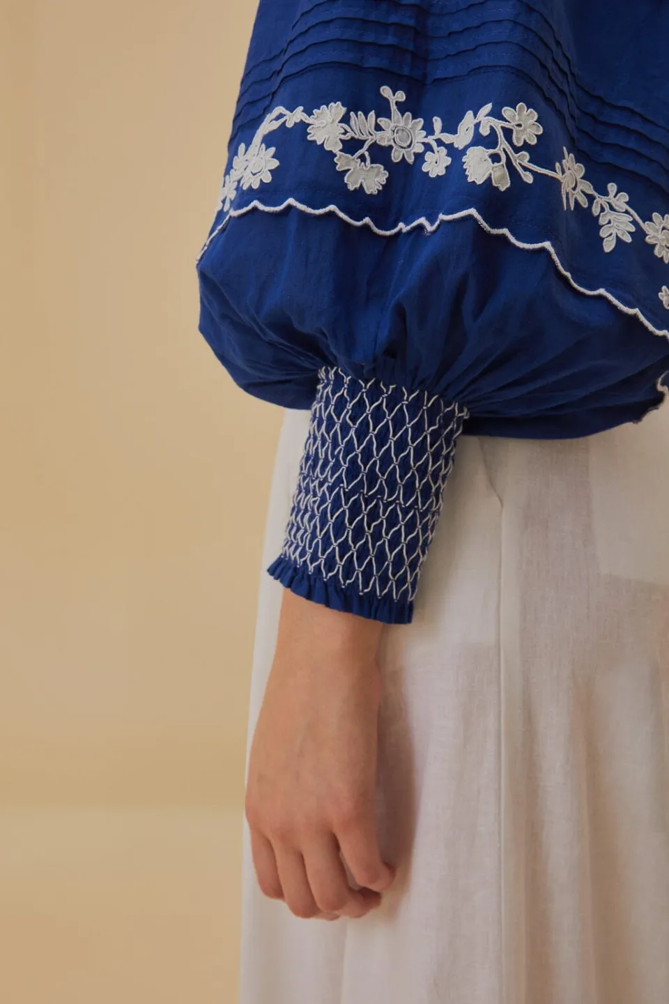 FARM Rio Chemisiers<Blouse brodée à manches longues bleu marine