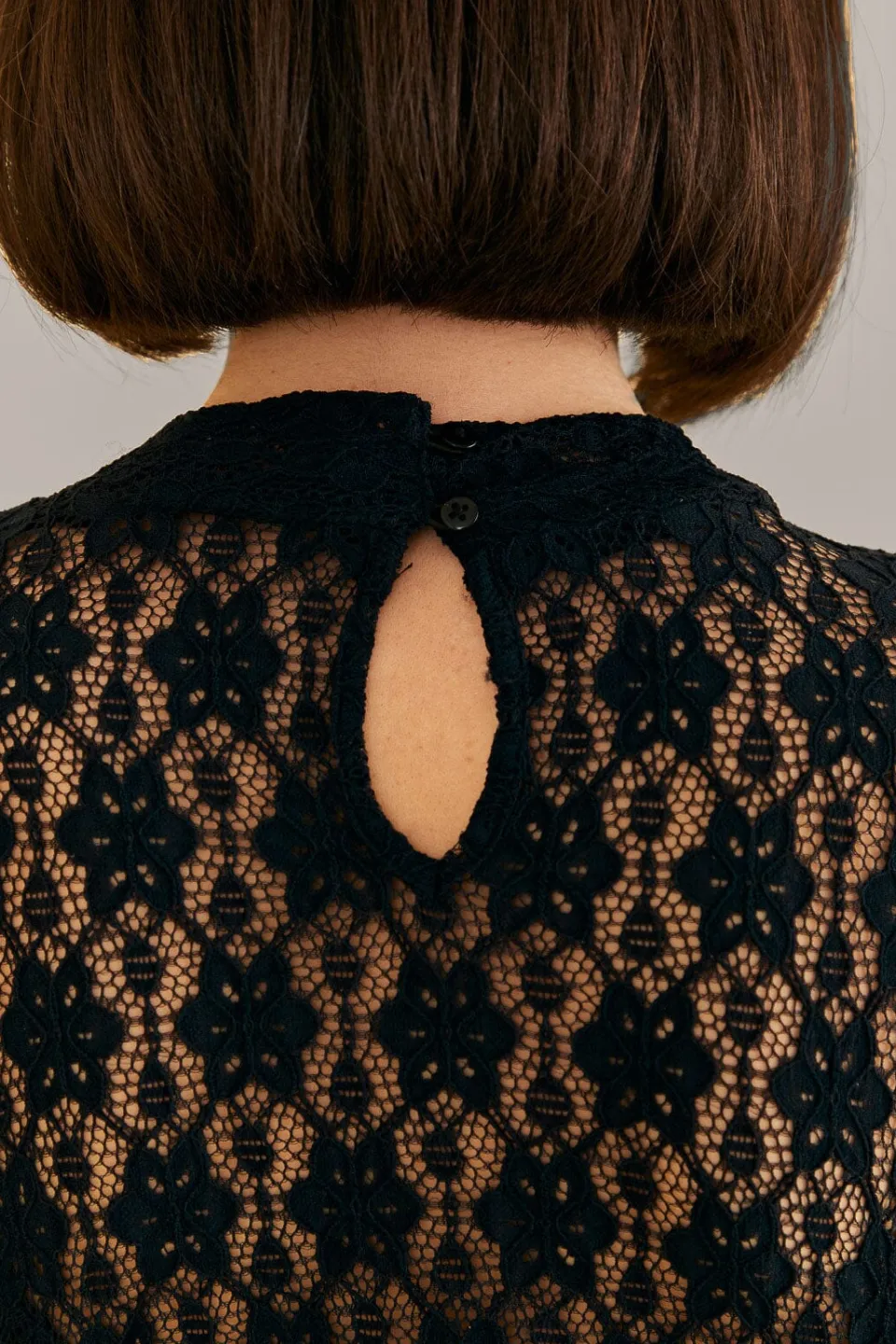 FARM Rio Chemisiers<Blouse noire à manches longues en dentelle
