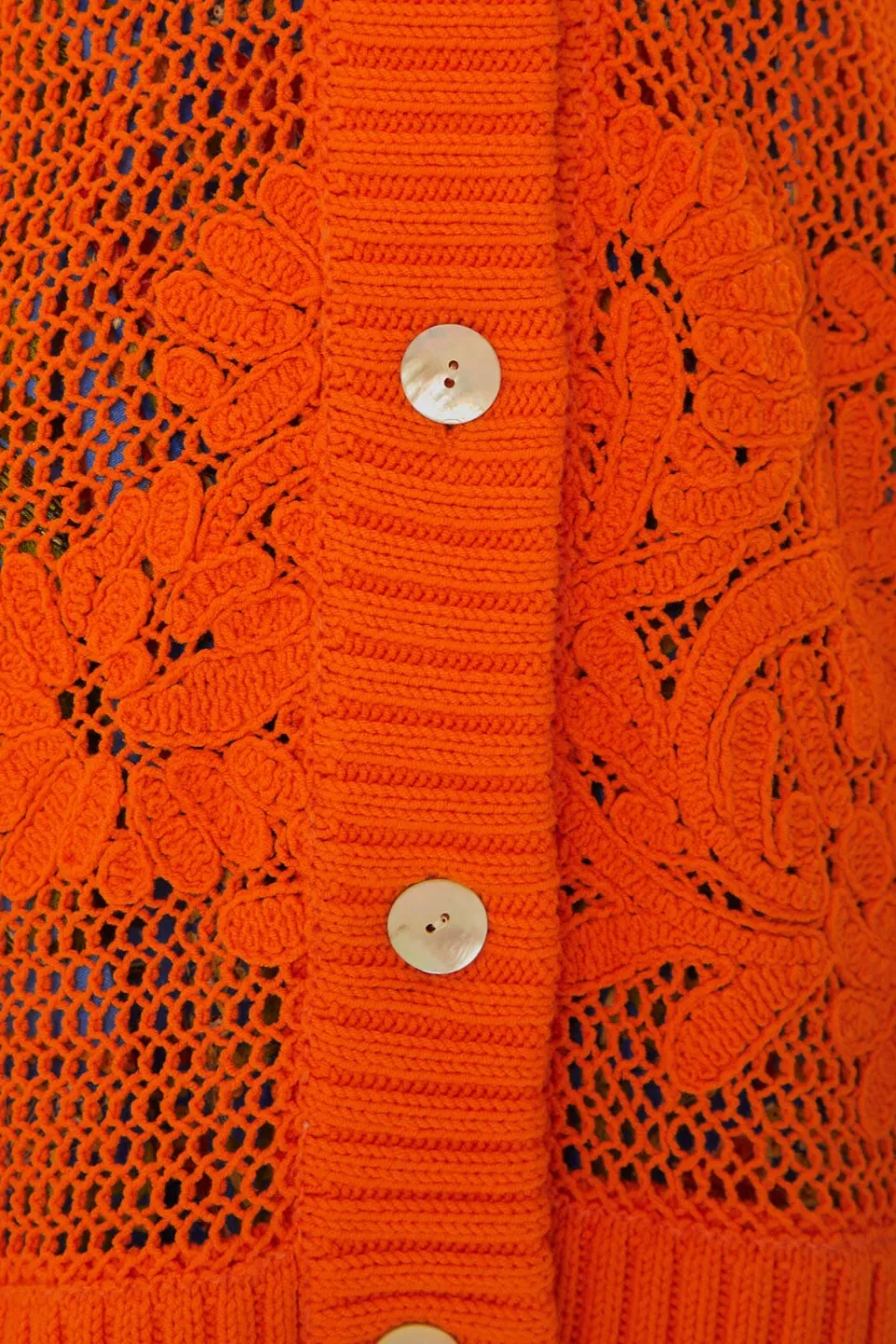 FARM Rio Gilets<Cardigan en tricot brodé orange