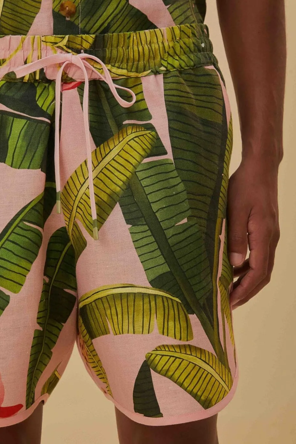 FARM Rio Shorts<Feuilles de bananier Short Lenzing™ Ecovero™ Euroflax™