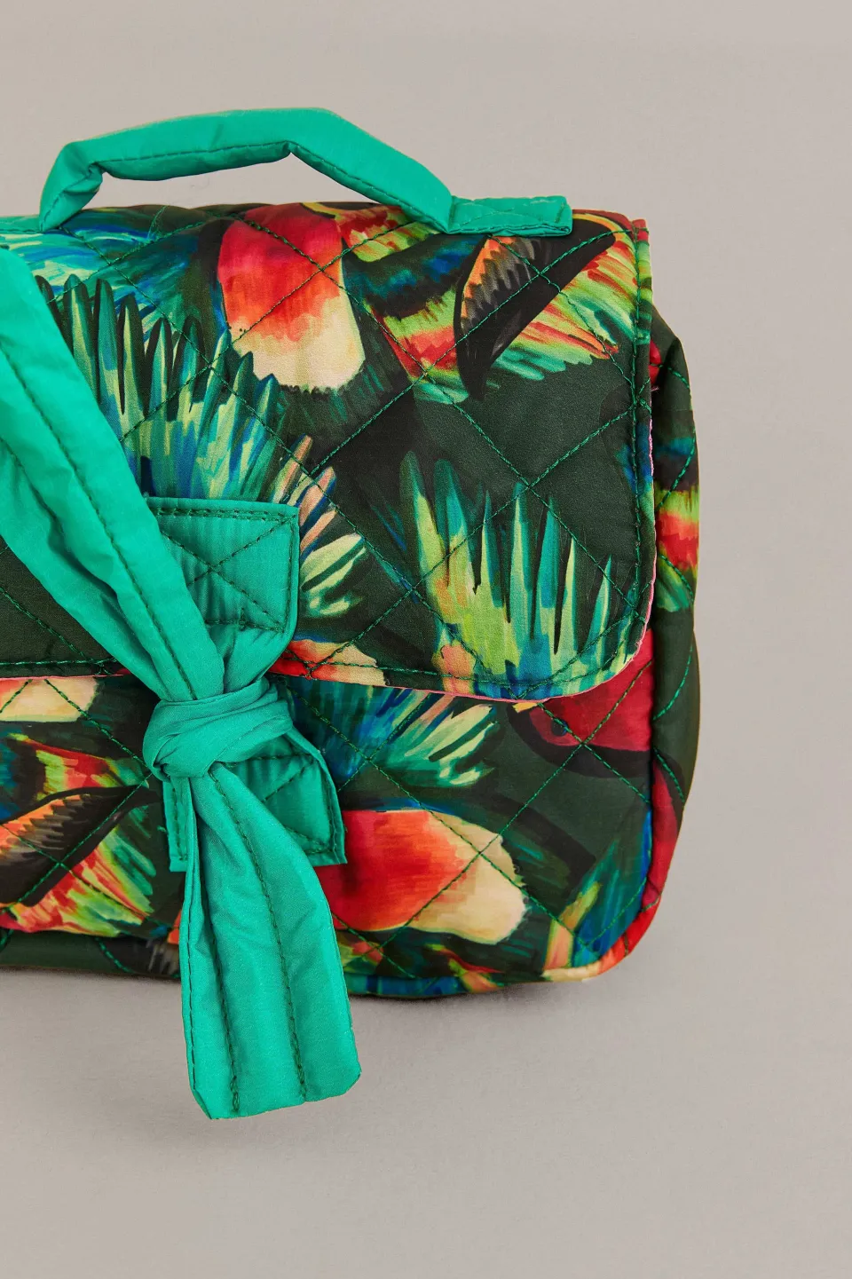 FARM Rio Cadeaux<Les toucans peints portent la pochette solaire