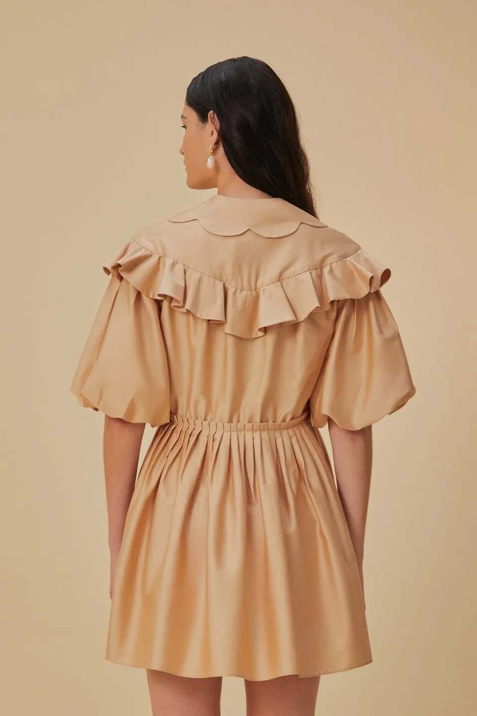 FARM Rio Robes Courtes<Mini-robe beige à manches courtes