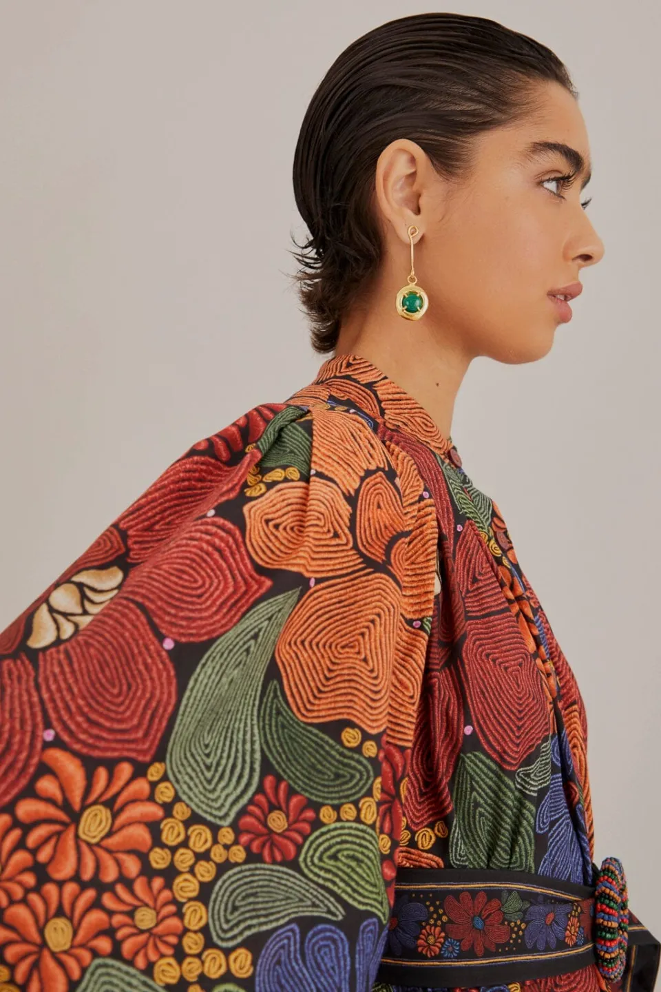 FARM Rio Robes Courtes<Mini-robe noire à manches longues et fleurs cousues