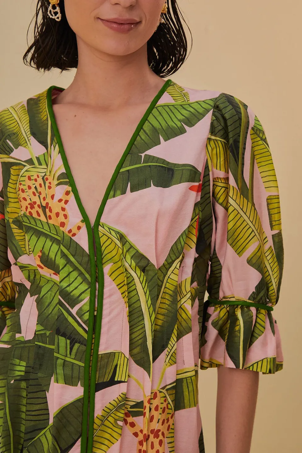 FARM Rio Robes Courtes<Mini-robe rose à col en V et feuilles de bananier
