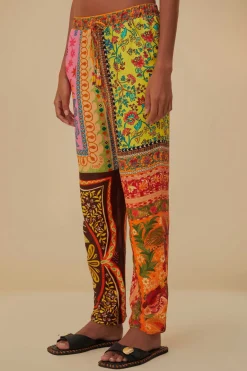FARM Rio  Pantalon<Pantalon en viscose Lenzing™ Ecovero™ avec foulards multicolores mélan