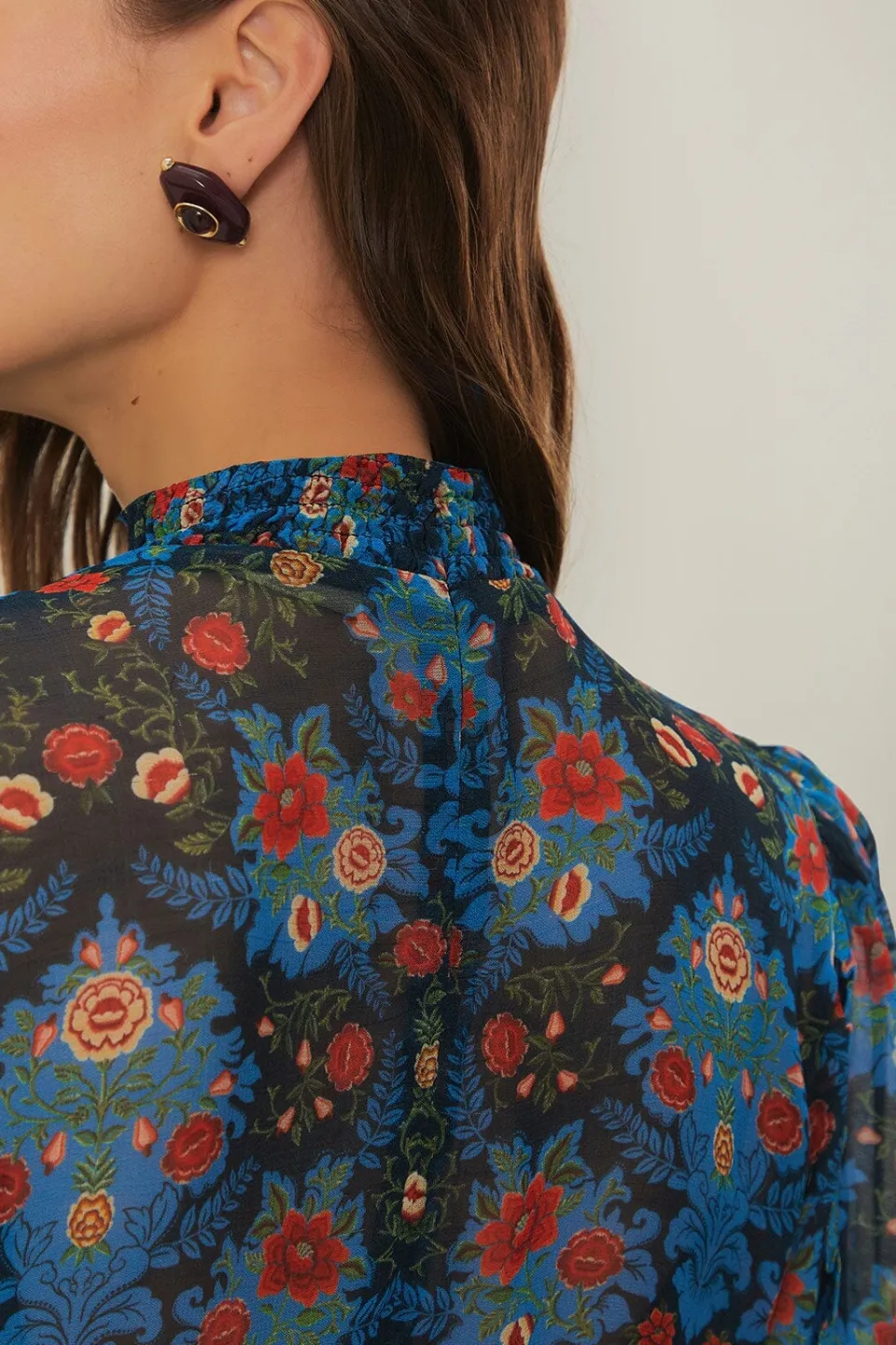 FARM Rio Robes Courtes<Robe courte à col montant et motif floral arabesque bleu