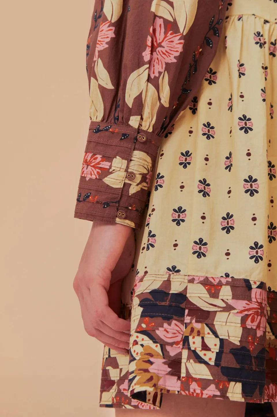 FARM Rio Robes Courtes<Robe courte à empiècement ouvert et à fleurs Ainika Maxi Crème