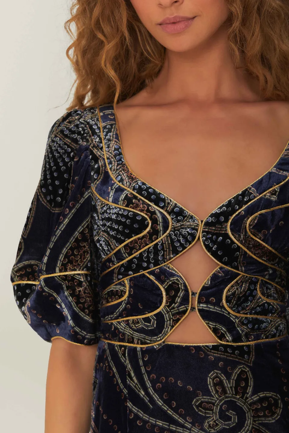 FARM Rio Robes Courtes<Robe courte en velours bleu à imprimé floral et écharpe glamour