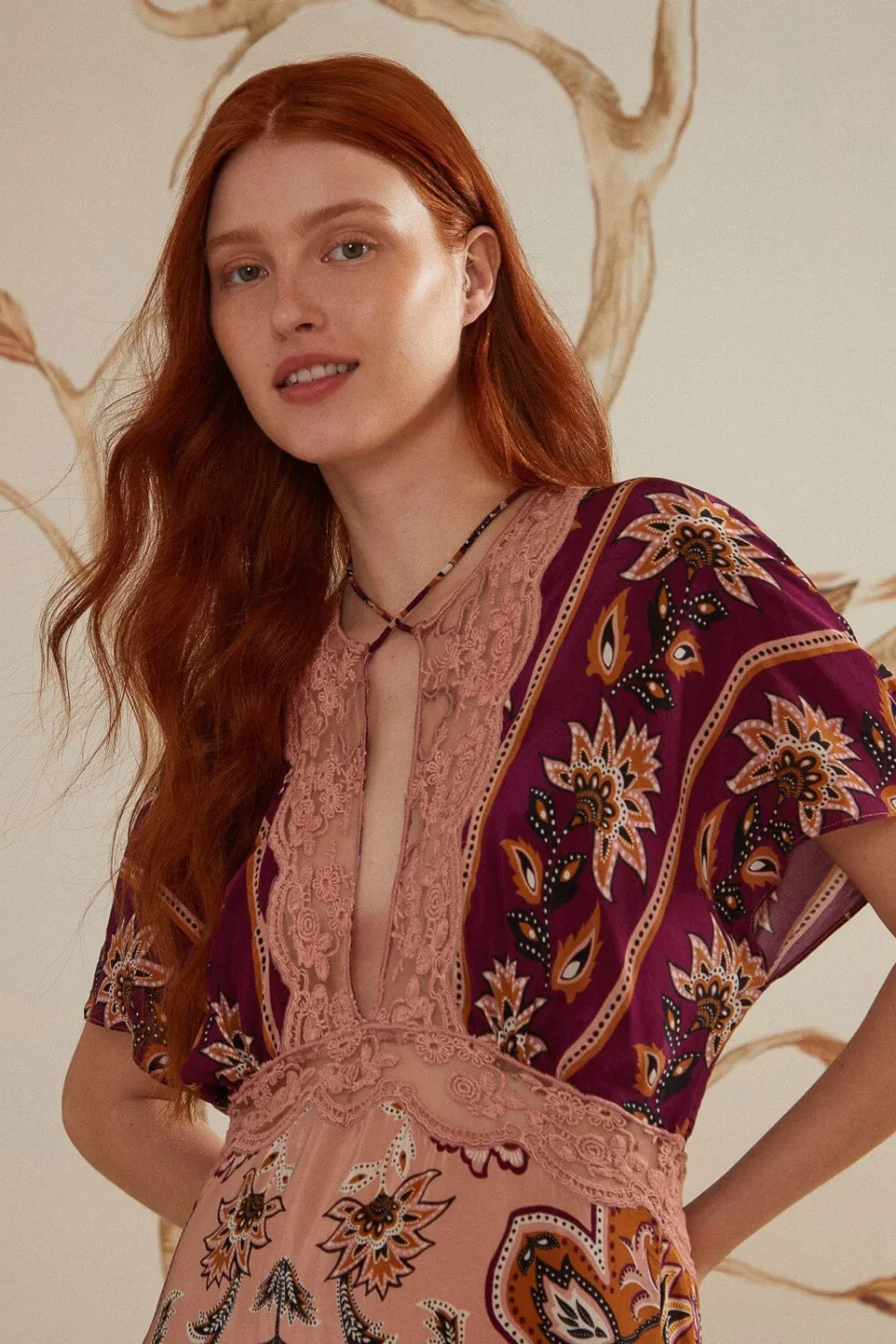 FARM Rio Robes Longues<Robe longue à manches courtes en dentelle bordeaux Glam Tapestry