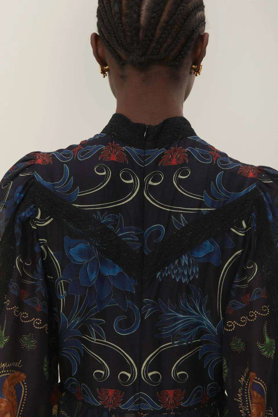 FARM Rio Robes Longues<Robe longue noire à manches longues avec foulards arabesques mélangés