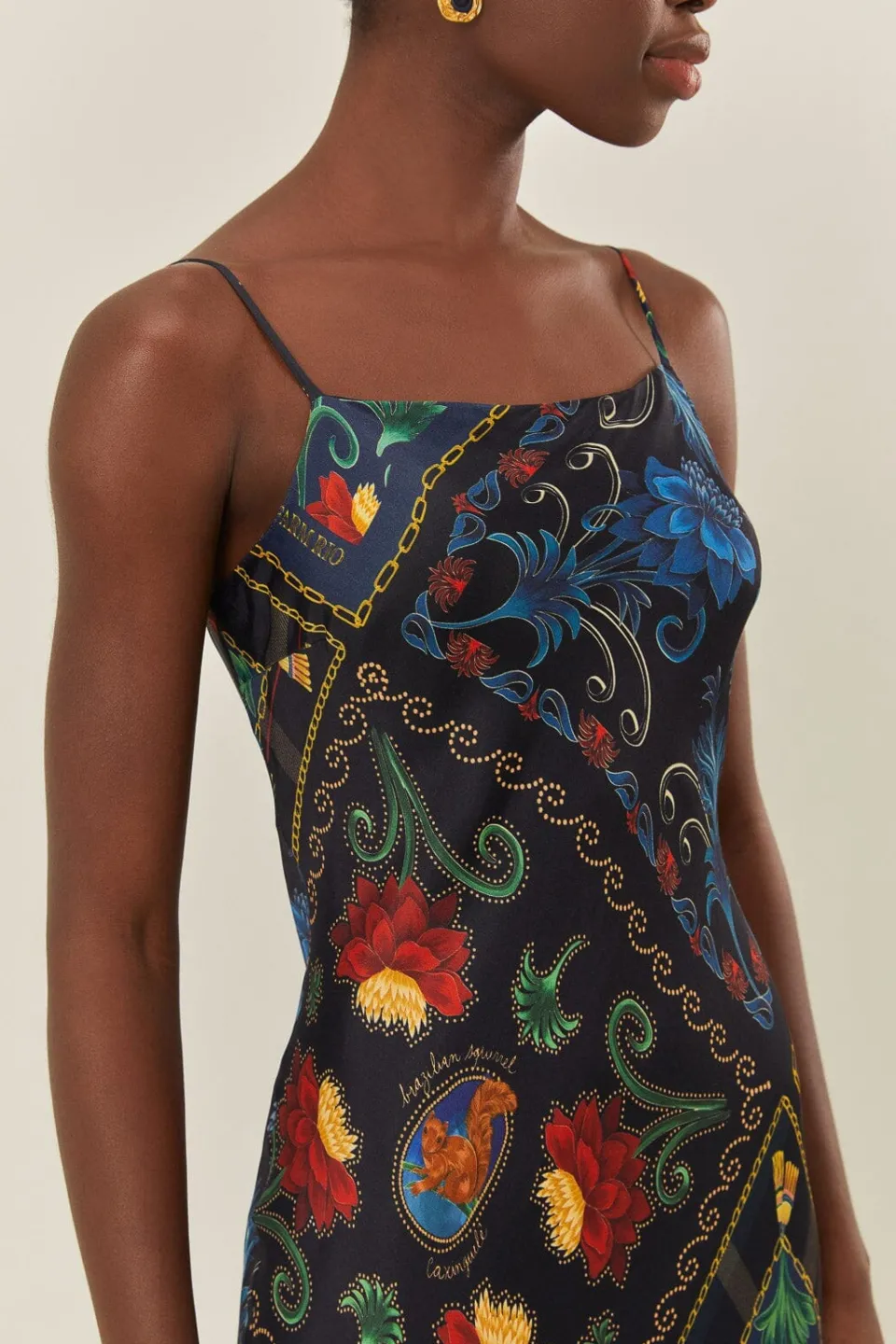 FARM Rio Robes Longues<Robe longue noire sans manches en LENZING™ ECOVERO™ avec foulards arab