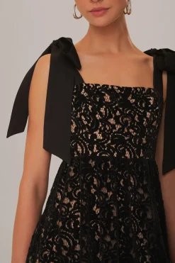 FARM Rio  Robes Longues<Robe longue sans manches en dentelle de velours noir