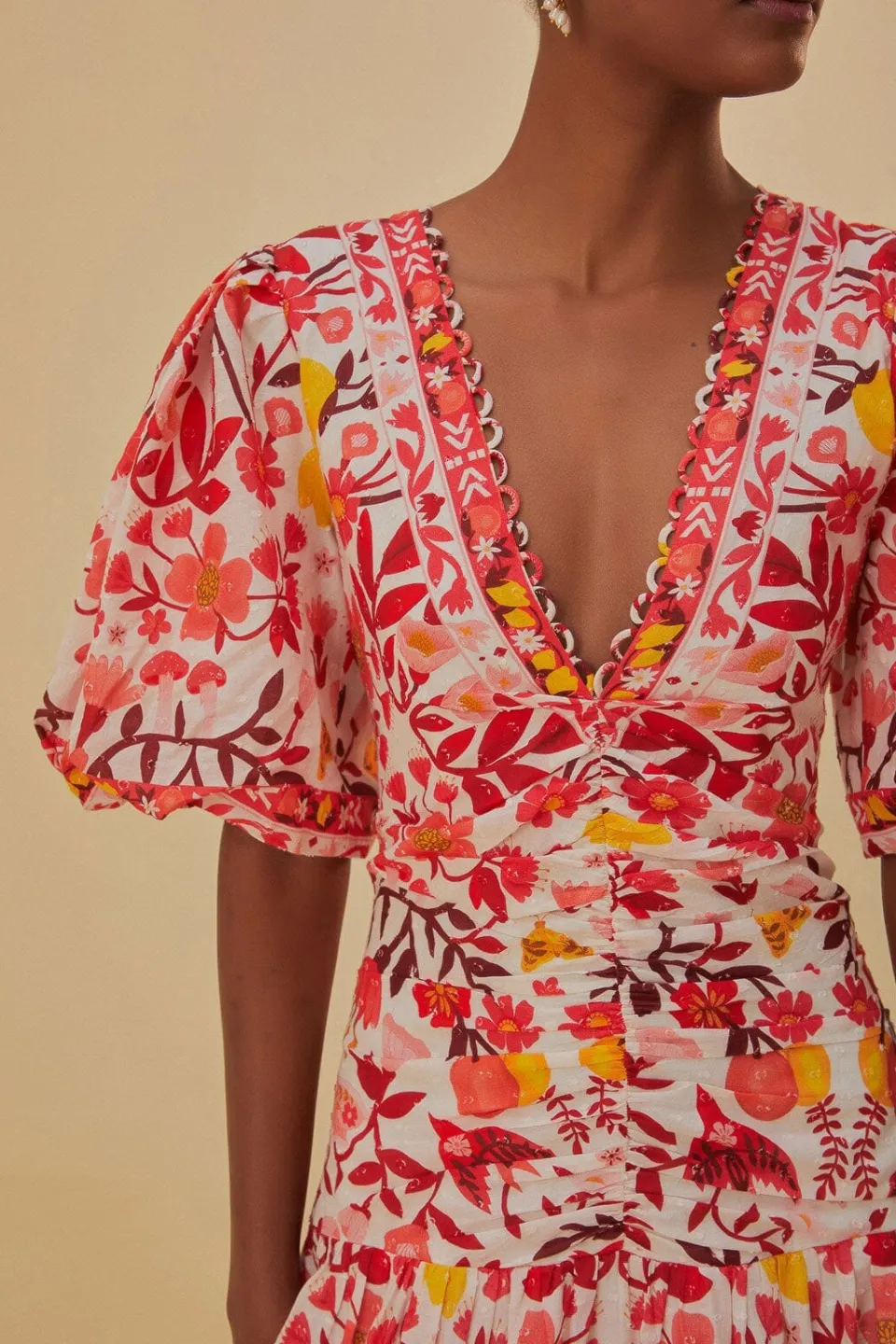 FARM Rio Robes Midi<Robe midi blanc cassé à manches courtes Romantic Orchard