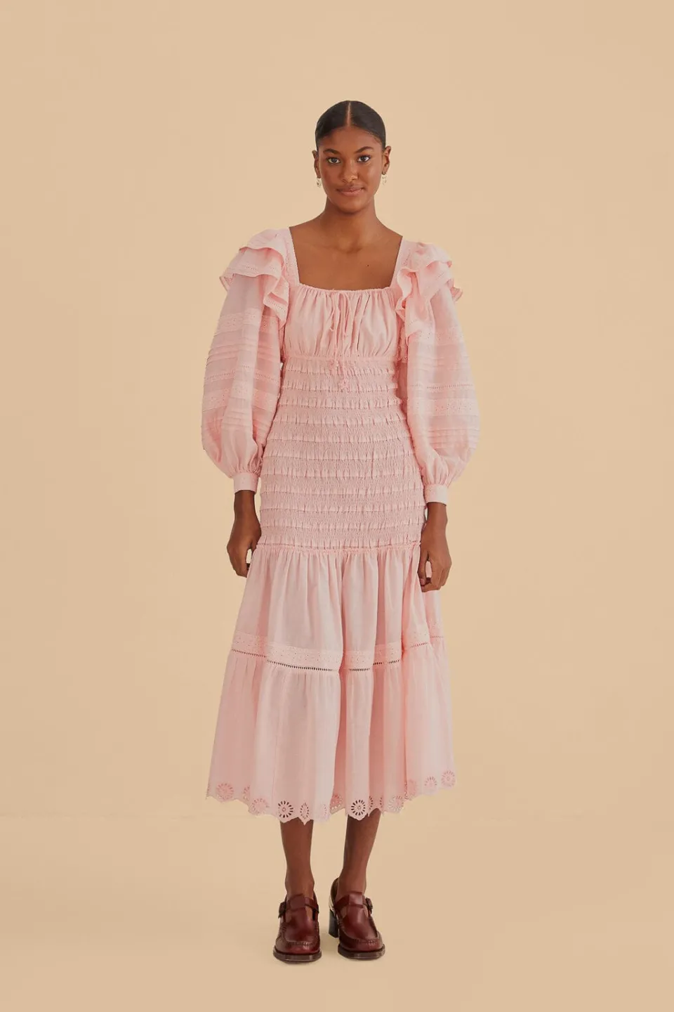 FARM Rio Robes Midi<Robe midi smockée rose clair à manches longues