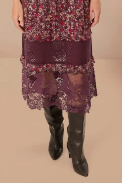 FARM Rio Robes Midi<Robe mi-longue en dentelle brodée violette Chelsea Garden
