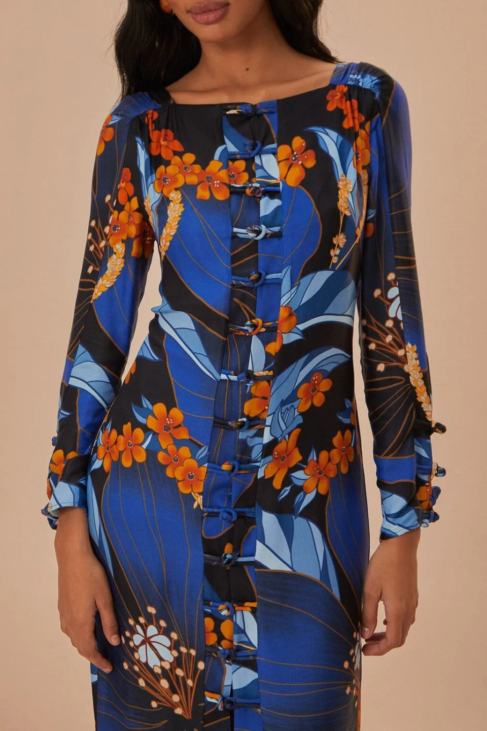 FARM Rio Robes Midi<Robe mi-longue en viscose LENZING™ ECOVERO™ à motif floral Pietra noir