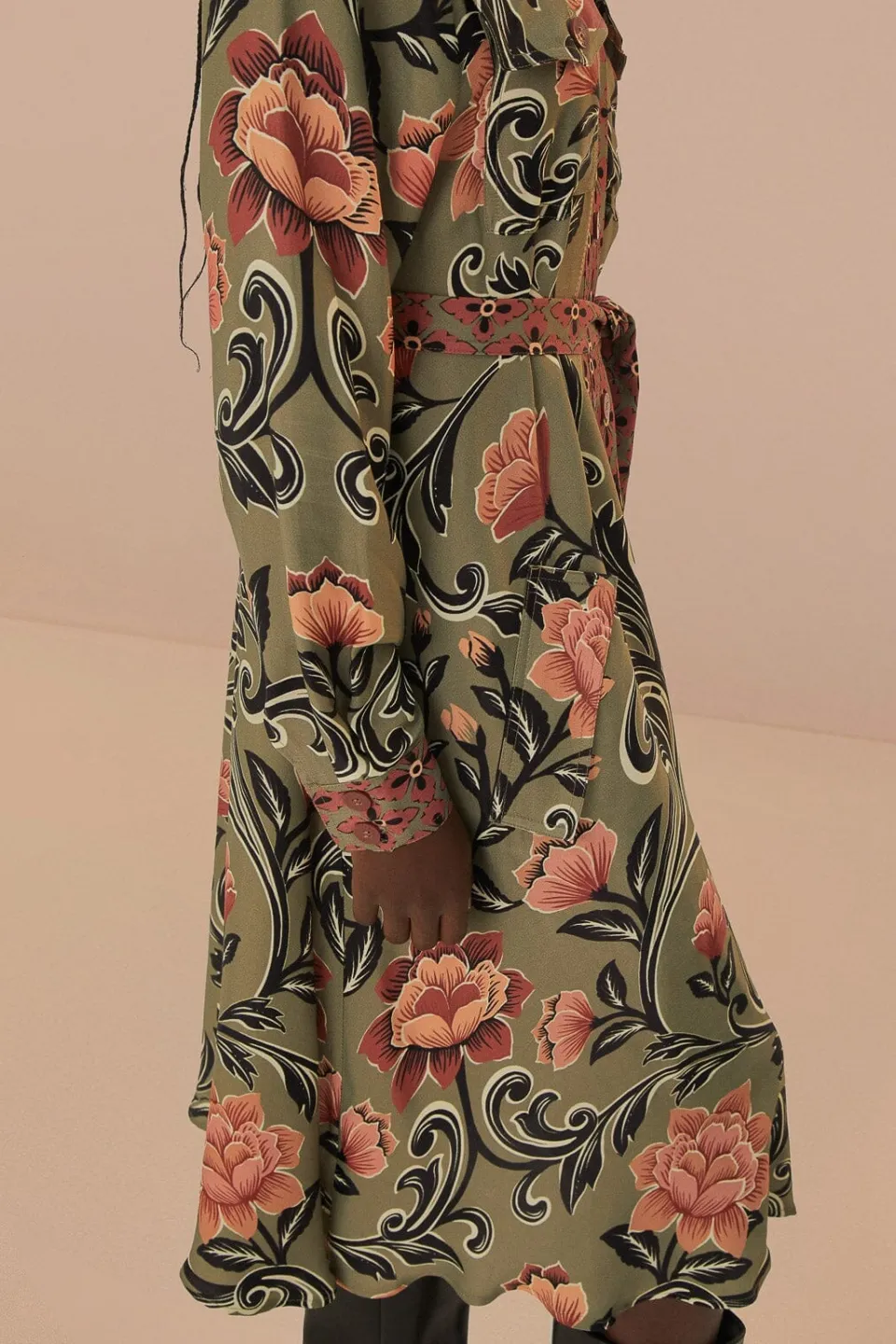 FARM Rio Robes Midi<Robe mi-longue verte à imprimé floral arabesque