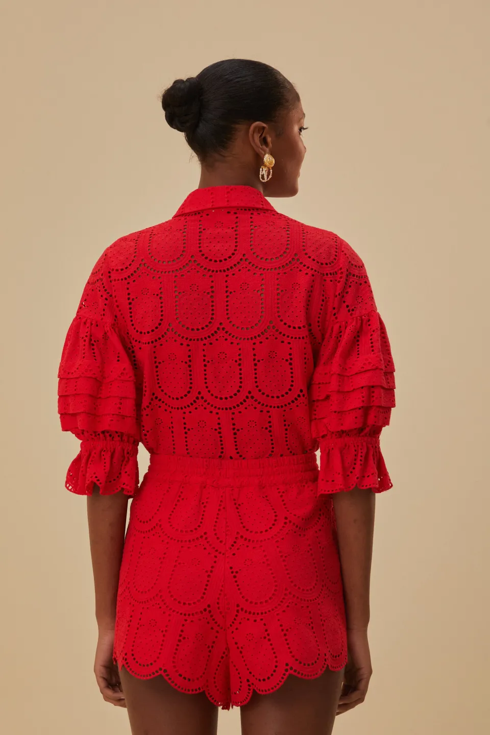 FARM Rio Shorts<Short à œillets ananas rouge
